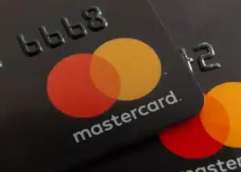 Donos de cartão Mastercard estão ganhando R$ 200; Veja como