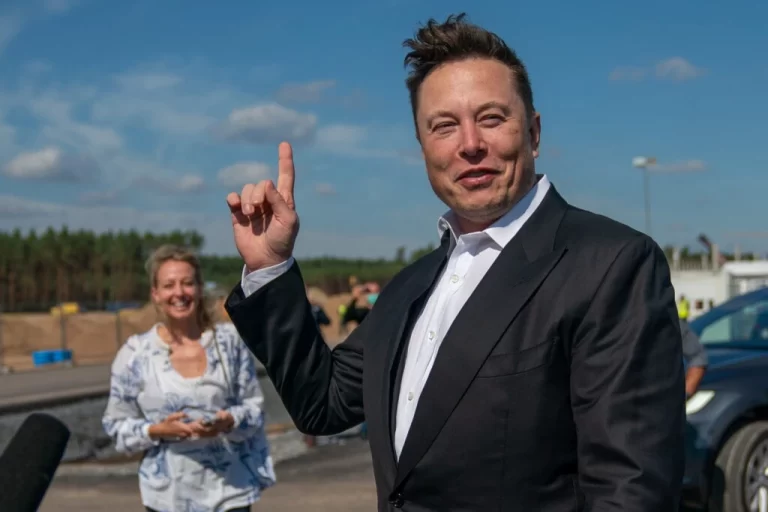 Elon Musk agradece por moção de louvor aprovada na Câmara