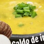 Bolo de creme de leite super fofinho e macio para servir no lanche da tarde