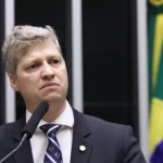 Brasileiro se prepara para cortar até o “cafezinho” da lista de compras
