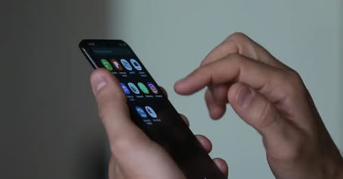 Uso inadequado da internet pode afetar saúde, diz especialista
