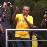 Em inglês, Bolsonaro denuncia condenações de presos do 8/1