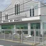 Chá de boldo é bom para gastrite? Entenda ação da bebida no estômago