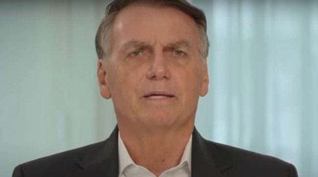 Em rede nacional, Bolsonaro desmoraliza Lula e detona: “Quem rouba, não cuida” (veja o vídeo)