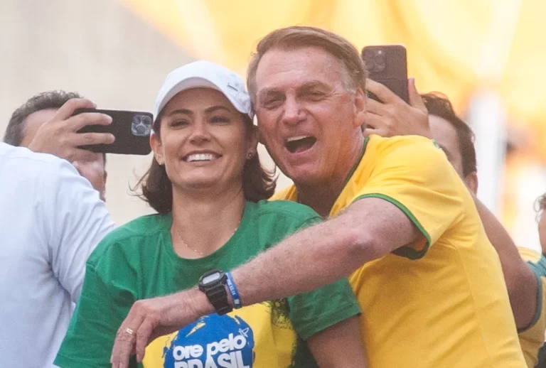No RJ, Lula perderia para Michelle e Jair Bolsonaro nos dois turnos