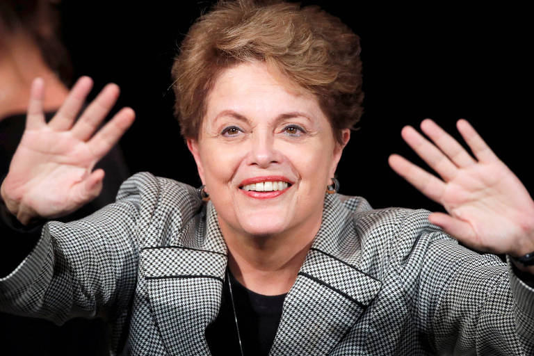 Comissão concede anistia a Dilma com indenização de R$ 100 mil
