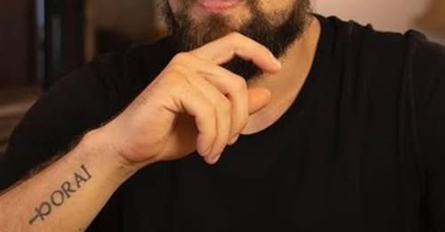 Ex-ator da Globo conta que beijou atriz com mau hálito em novela: “Parecia um bicho morto”
