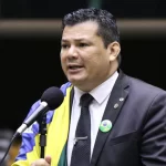 Marcel van Hattem: “Roubar de aposentados é hediondo”