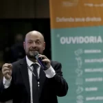 Gusttavo Lima surpreende fã com carro após promessa ao vivo