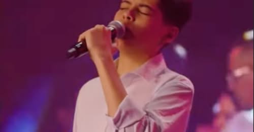Miguel Oliveira volta aos palcos cantando ao lado de Junior Trovão