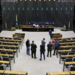 Esquerda brigou para manter descontos que levaram a fraude no INSS
