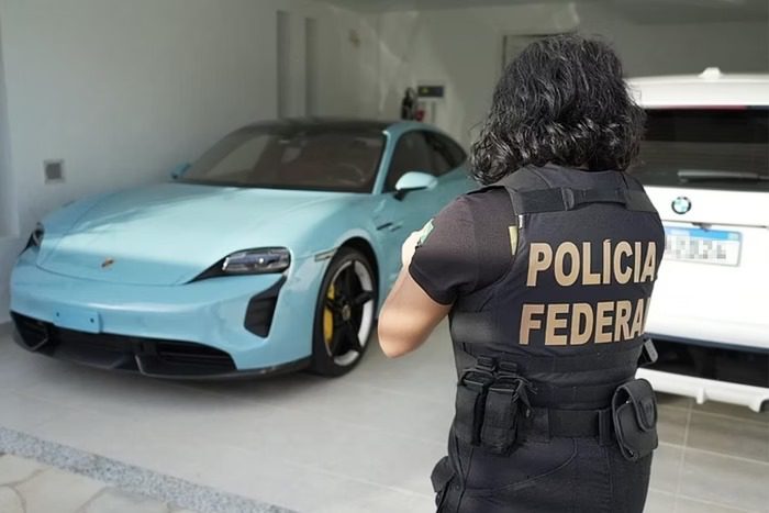 BMW em nome de esposa de ministro é apreendido com “Careca do INSS”