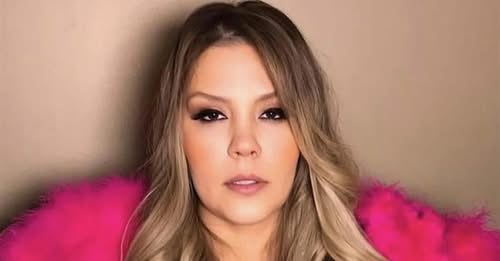 Simony desabafa sobre tratamento contra o câncer: “Alma em pedaços”