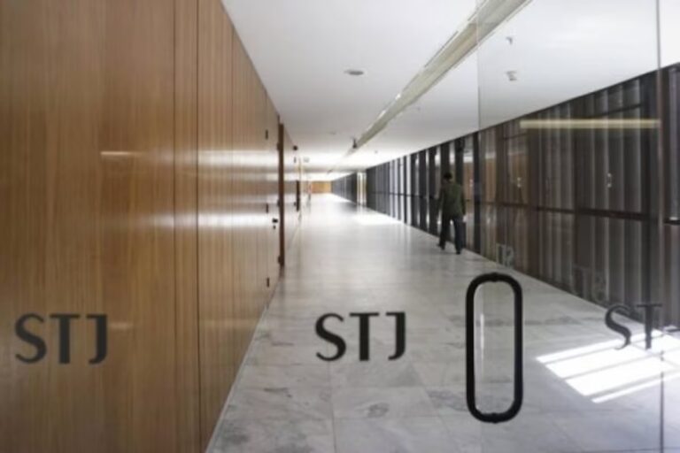 STJ anula prova contra suspeitos de tráfico por falta de mandado físico
