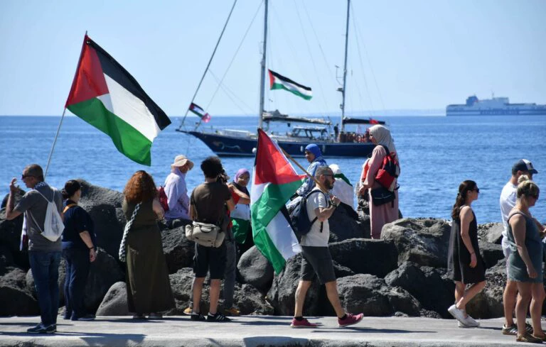 Israel deporta brasileiro e cinco ativistas detidos em barco